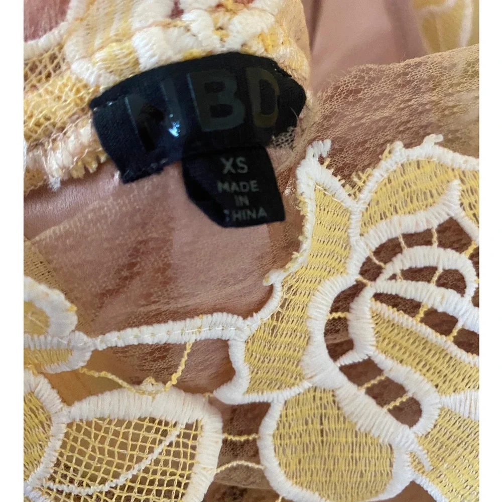 NBD Mini dress Harriet floral Lace Sunshine XS yellow fairy revolve open back - Picture 7 of 7
